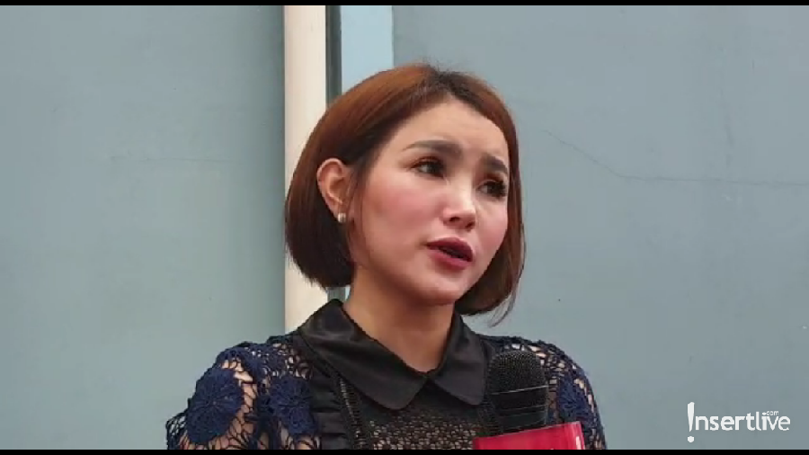 Presenter Intan Hardja menjelaskan terkait single terbarunya bertajuk Aku Ingin Sendiri yang ditegur pihak Youtube.