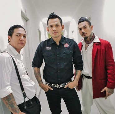 Banyak Penonton Tak Pakai Masker, Polisi Bubarkan HUT SID di Bali