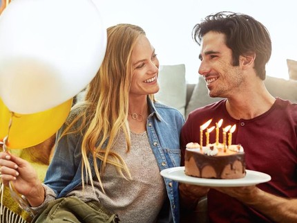 7 Ucapan Selamat Ulang Tahun Singkat yang Penuh Makna & Menyentuh Hati