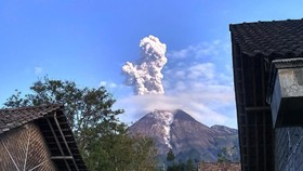 3 Gunung Erupsi, 69 Gunung Api Aktif di RI Dalam Pantauan