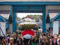 38 Upacara Adat Tiap Provinsi di Indonesia Beserta Penjelasannya