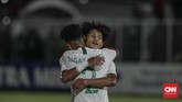 FOTO: Timnas Indonesia U-19 Pesta Gol ke Gawang Hong Kong Timnas Indonesia U-19 pesta empat gol ke gawang Hong Kong. Berikut foto-foto pilihan dari laga tersebut.