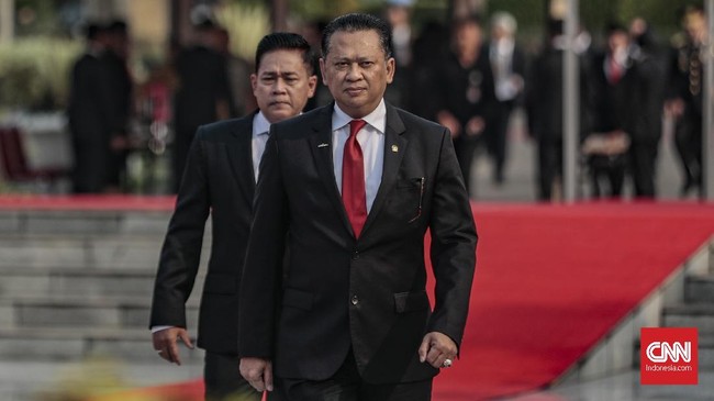 Rencana amendemen UUD '45 dipandang sebagai misi dari elite, oleh elite, untuk elite agar bisa kembali berkuasa tanpa terganjal Pilpres langsung.