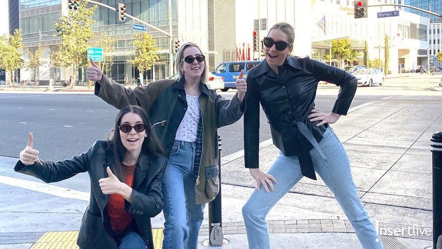 Lirik Lagu Now I'm In It - HAIM Ulasang mengenai lirik lagu terbaru HAIM yang berjudul Now I'm In It.