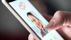 Studi Temukan Main Dating App Ternyata Bikin Depresi
