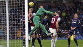 FOTO: Rekap Hasil Liga Inggris Pekan Ke-12 Berikut foto-foto rekap hasil Liga Inggris 2019/2020 pekan ke-12. Liverpool kokoh di puncak klasemen usai menghajar Manchester City 3-1.