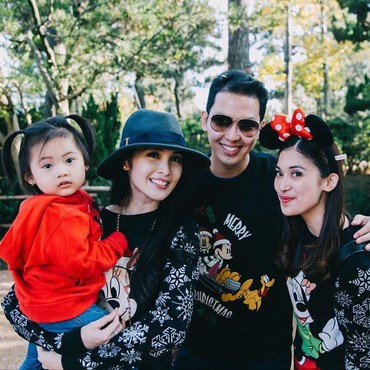 Gantengnya Raymond Gunawan, Adik Sandra Dewi yang Jarang Terekspos