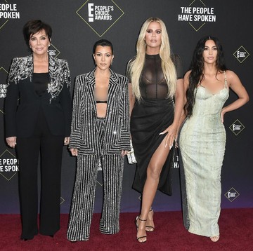 Deretan Gaya Keluarga Kardashian-Jenner yang Dianggap Nyentrik dan Provoaktif