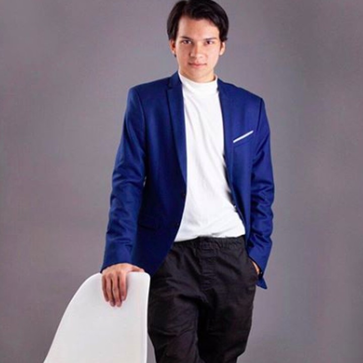 Endy Arfian, pemeran 'Ghost Writer' makin besar makin ganteng deh, Bun. (Foto: Instagram/ @endyarfian22)
