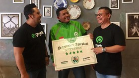 Badrut Tamam, Driver Gojek Peraih Cum Laude S-2 dari Jember