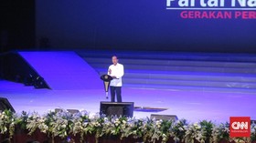Jokowi Rangkul Erat Surya Paloh Obati Cemburu ke Sohibul Iman