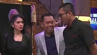 img-title Tukul dan Angel Karamoy Kaget Lihat Warung yang Pakai Jin Pelaris
