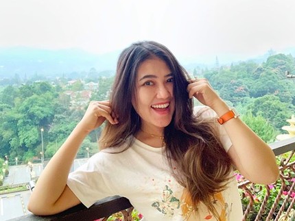 Penampilan Baru Via Vallen, Wajah Tirus & Bobot Turun 3Kg