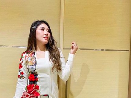 Setelah Tirus, Netizen Sebut Wajah Via Vallen Jadi Beda & Tak Dikenali
