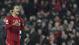 Van Dijk Pernah Nyaris Meninggal Sebelum Gabung ke Liverpool