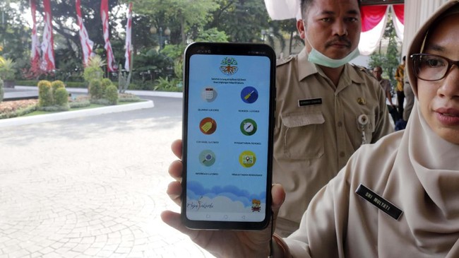 Pemprov DKI Jakarta meluncurkan aplikasi e-Uji Emisi guna memberikan kemudahan kepada masyarakat yang akan melakukan uji emisi kendaraan yang dimilikinya.