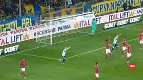 VIDEO: Parma Benamkan AS Roma 2-0