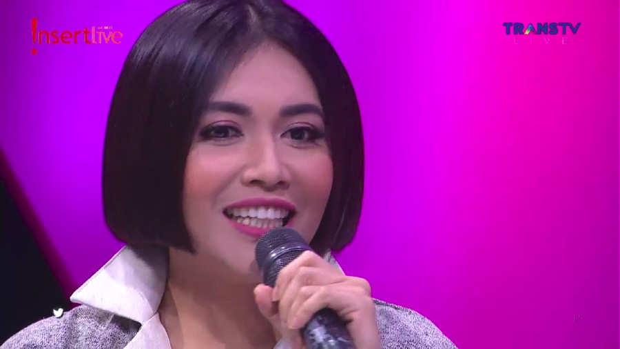Alasan Denada Tak Pernah Bagikan Momen dengan Shakira
