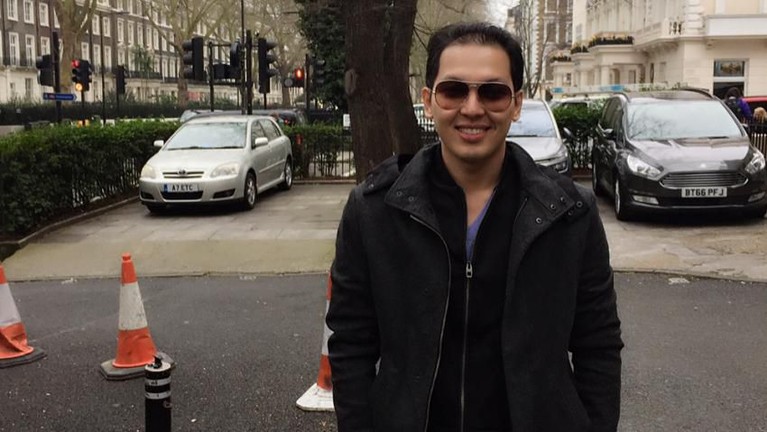 Gantengnya Raymond Gunawan, Adik Sandra Dewi yang Jarang Terekspos Ini dia enam potret ganteng Raymond Gunawan, adik bungsu Sandra Dewi yang jarang terekspos