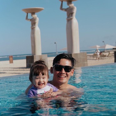 Sayang Anak, 5 Aktor Tampan Ini Tepat Disebut Ayah Idaman