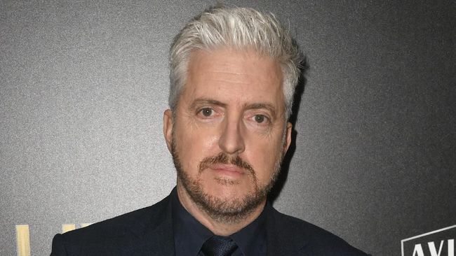 Setelah sukses menulis Bohemian Rhapsody, Anthony McCarten bakal menggarap film kisah trio The Bee Gees yang akan disutradarai oleh Steven Spielberg.