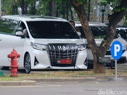 Kenapa Warna Mobil yang Paling Laris Putih atau Hitam?