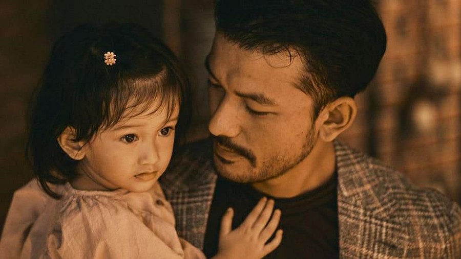 Sayang anak, lima artis tampan ini cocok raih gelar ayah idaman.