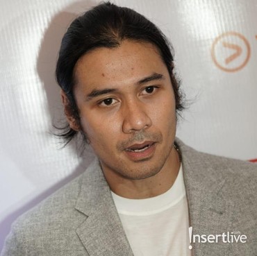 Desta Ungkap Ada Bagian Tubuh Chicco Jerikho yang Jahat, Apa Itu?