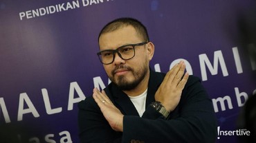 Jawaban Joko Anwar Terkait Ketertarikan Buat Film Tentang Ahmad Dhani