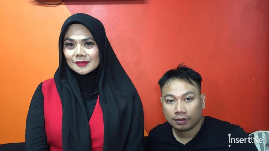 Di Mata Sarita Abdul Mukti, Vicky Praseto Pria yang Baik dan Sopan Sarita Abdul Mukti menyebut Vicky Prasetyo sebagai sosok yang baik, meski dulunya ia sempat risih dan takut dengan Vicky.