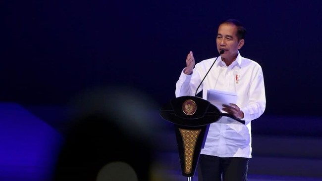 Presiden Jokowi meyakini persoalan transaksi berjalan dan neraca perdagangan bisa selesai dalam tiga tahun dengan hilirisasi.