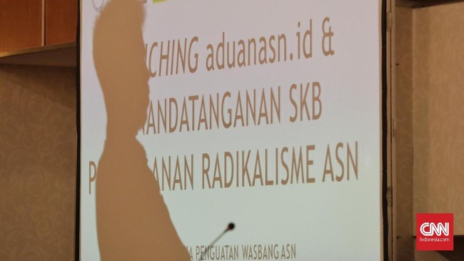 Surat Keputusan Bersama diteken 12 kementerian dan lembaga sebagai langkah antisipasi maraknya isu radikalisme di kalangan ASN.