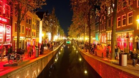 Jam Kerja Dibatasi, Pekerja 'Wisata Berahi' Amsterdam Protes