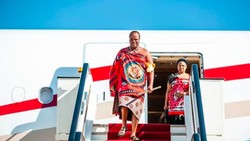 Viral Raja Afrika Bawa 15 Istri, 100 Pembantu, dan 30 Anak Saat Tiba di Arab