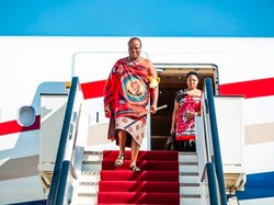 Viral Raja Afrika Bawa 15 Istri, 100 Pembantu, dan 30 Anak Saat Tiba di Arab