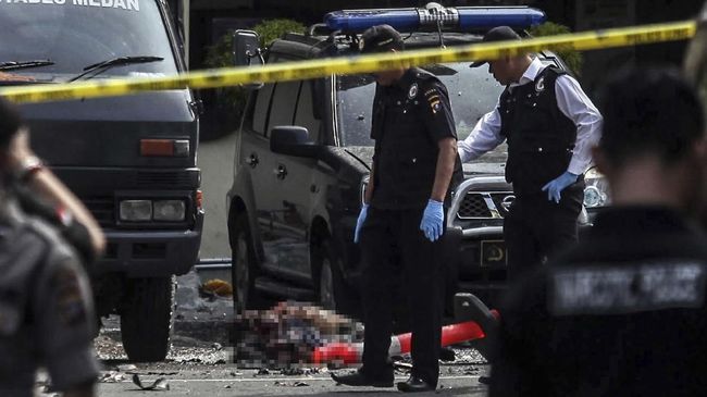 Warganet Diimbau Tak Sebar Foto Pelaku Tewas Bom di Medan