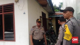 Polisi Dua Kali Geledah Rumah Guru Mengaji Terkait Bom Medan