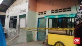 Rumah Pelaku Bom Medan Digeledah, Mertua Diboyong Polisi