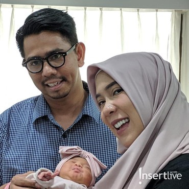 Demi ASI Anak, Fitri Tropica Rela Rogoh Kocek Sampai Rp35 Juta
