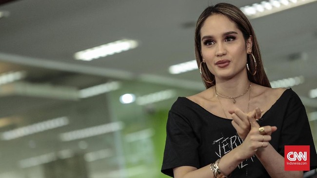 Sosok Gus Dur yang kerap bicara blak-blakan tanpa peduli efeknya pada popularitas menjadi dasar kekaguman aktris Cinta Laura.