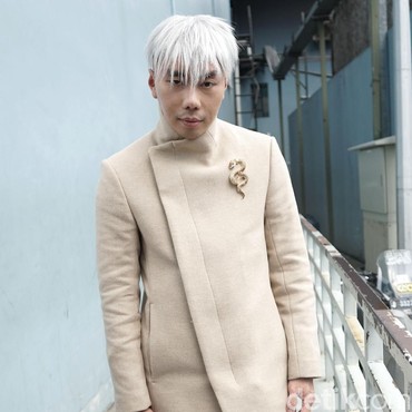 Dibully karena Tak Bisa Ramal Nasib Sendiri, Roy Kiyoshi Tertekan