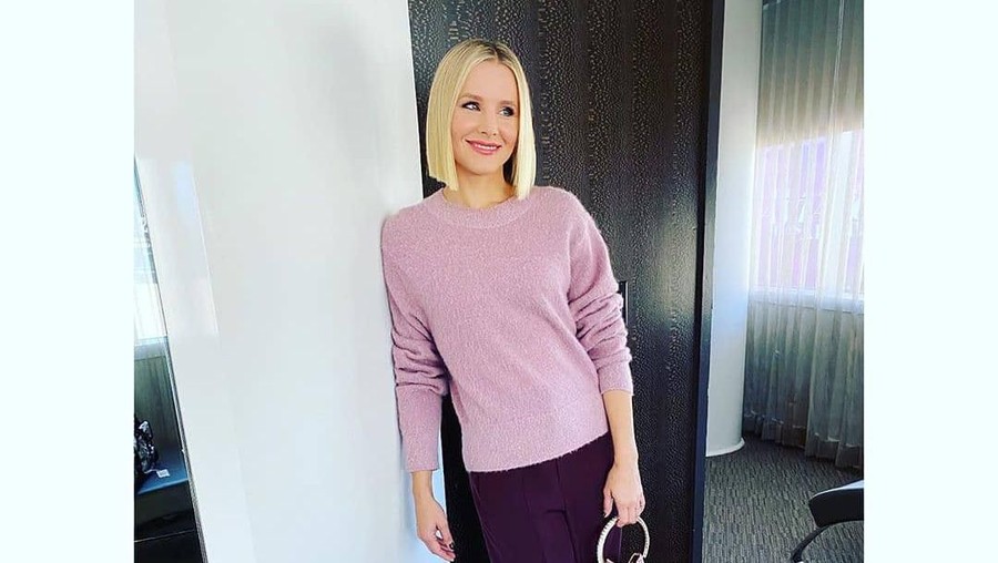 Kristen Bell 5 aktris dunia yang asyik berakting hingga membuat payudara mereka mengintip.