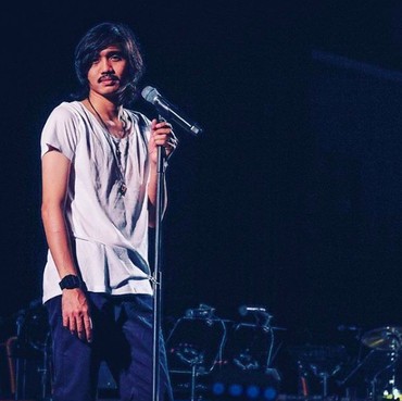 Viral Aksi Duta Sheila On 7 Salat Selepas Azan di Kereta Tuai Pujian