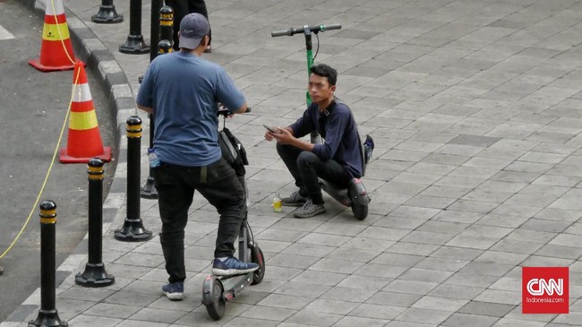 Kementerian Perhubungan menyebut aturan terkait otopet listrik akan disusun oleh Dinas Perhubungan DKI Jakarta.