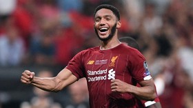 Bek Liverpool Joe Gomez Cedera Lutut