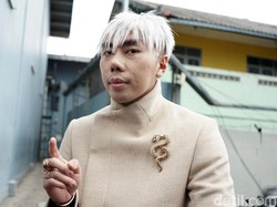 Kontroversi Roy Kiyoshi, Cuek Dihina Muka Kayak Logo Arsenal