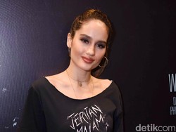 Cinta Laura Mikir 2 Kali Beli Tas Puluhan Juta Rupiah, Ingat Anak Tak Mampu