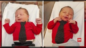 VIDEO: Hari Cardigan, Bayi Berdandan Khas Mr Rogers