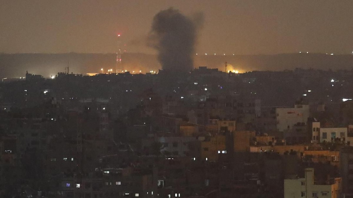 FOTO: Rudal Israel Gempur Gaza