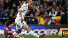 Messi Hanya Mau Minta Kostum Milik Zidane